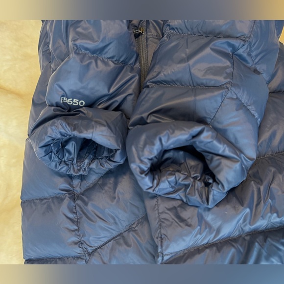 Size Small Eddie Bauer Puffer Jacket - Picture 7 of 13